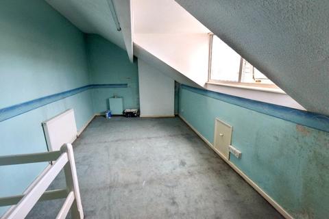 27 Barden Mount, Leeds, LS12 3EF