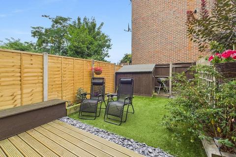 20 Beagle Close, Feltham, TW13 7DG