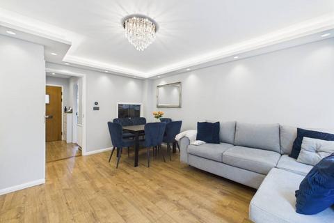 20 Beagle Close, Feltham, TW13 7DG