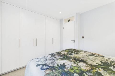 20 Beagle Close, Feltham, TW13 7DG