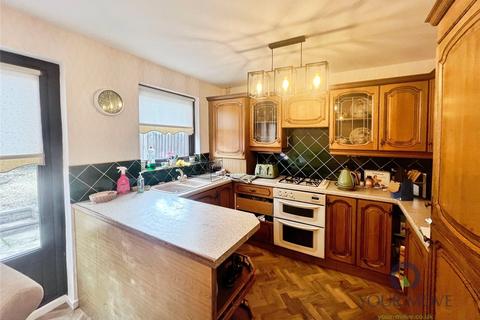 3 bedroom semi-detached house for sale, Raby Close, Oldbury B69