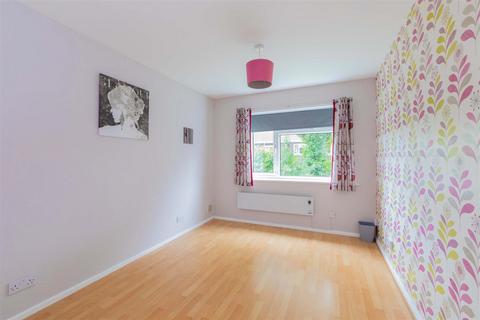 2 bedroom flat for sale, Suffolk Close, Cippenham