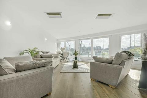 2 bedroom flat for sale, Wapping High Street, London E1W