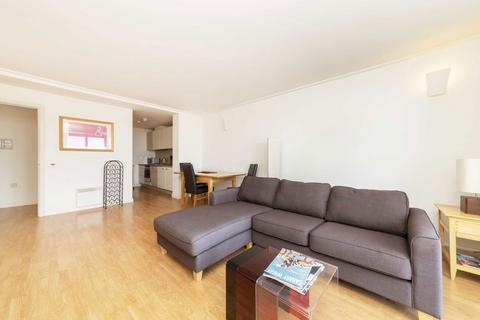 2 bedroom flat for sale, Hutchings Street, London E14