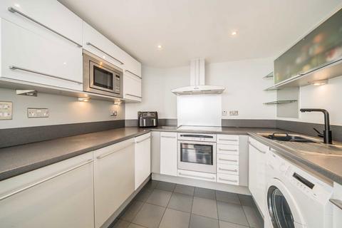 1 bedroom flat for sale, Crews Street, London E14