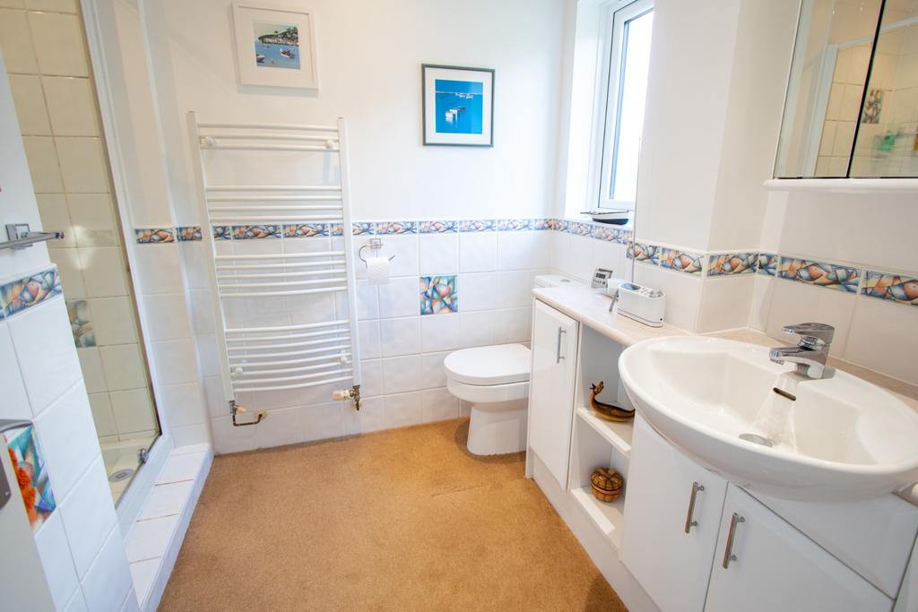 Ensuite Shower room
