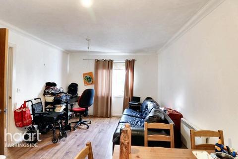 undefined, Royal Crescent, Newbury Park