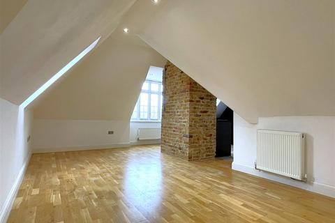 2 bedroom apartment for sale, Court Road, Orpington, BR6