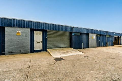 Warehouse to rent, Limberline Spur Portsmouth PO3 5LF