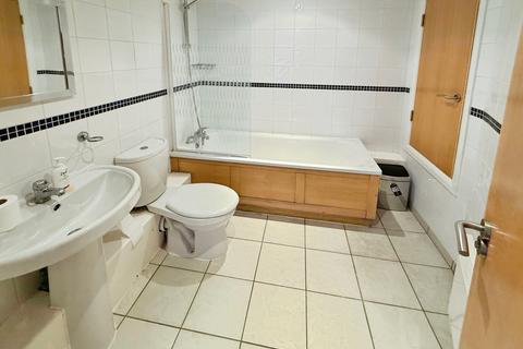 undefined, Lowgate, HU1, Hull, HU1