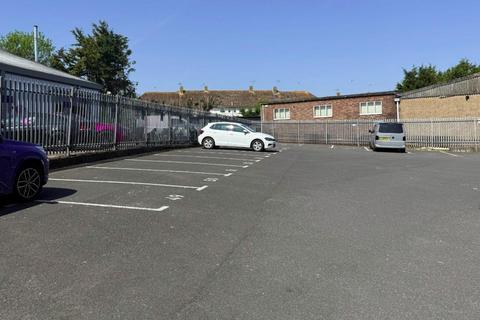 Warehouse to rent, Durban Rd Bognor Regis PO22 9FE