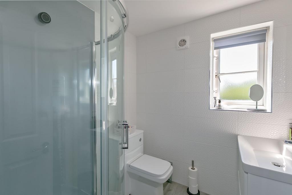 En-suite 1