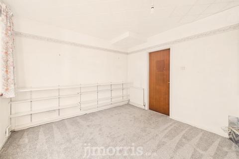 3 bedroom end of terrace house for sale, South Court, Haverfordwest
