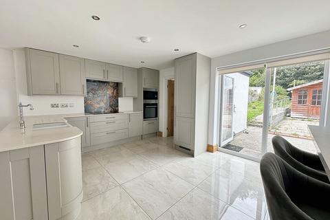 39 Underwood Road, Cadoxton, Neath, SA10 8BY