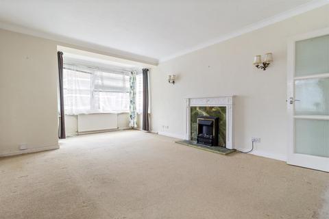 2 bedroom flat for sale, West Parade, Worthing