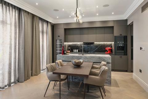 6 bedroom terraced house for sale, Gloucester Square, London, W2