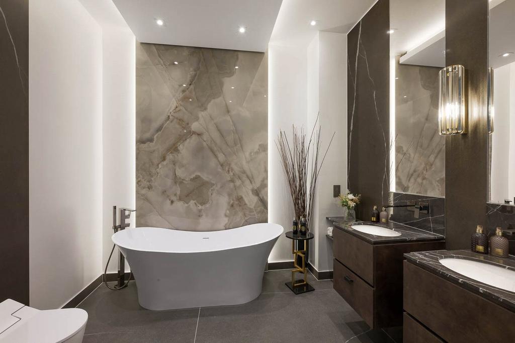 Principal Bathroom
