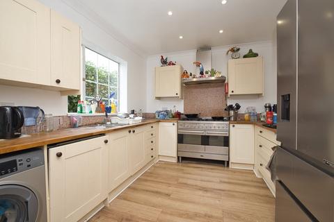 4 bedroom semi-detached house for sale, Queens Road, Broadstairs, CT10