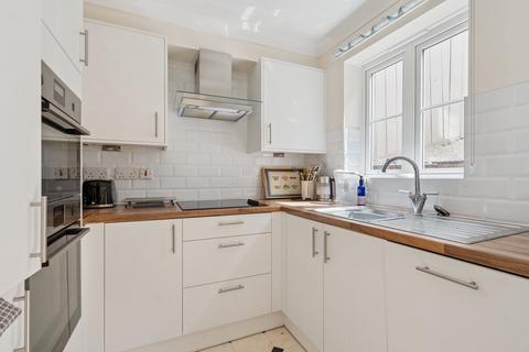 2 bedroom retirement property for sale, Queen street, Hitchin, SG4