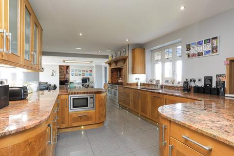 6 bedroom detached house for sale, Cliff Promenade, Broadstairs, Kent, CT10