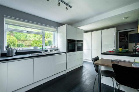 11 Cooks Drive, Castle Donington, Derby, DE74 2SW
