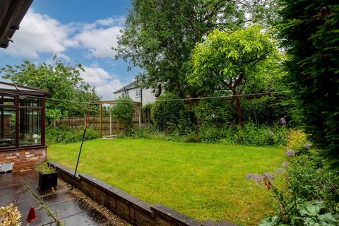 11 Cooks Drive, Castle Donington, Derby, DE74 2SW
