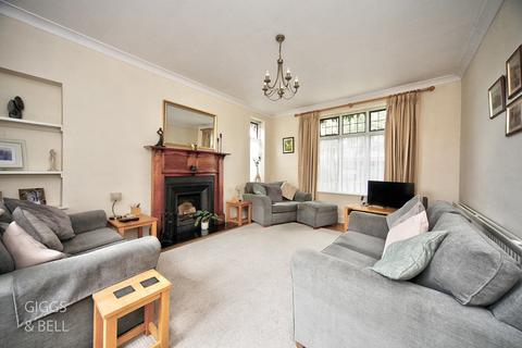 undefined, Whitehill Avenue, Luton, Bedfordshire, LU1