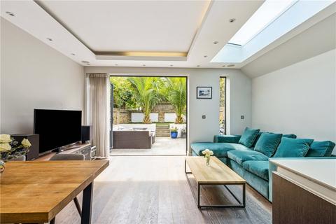 Gowan Avenue, London, SW6