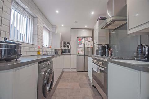 12 Pocklington Close, Chelmer Village, Chelmsford, CM2 6SQ