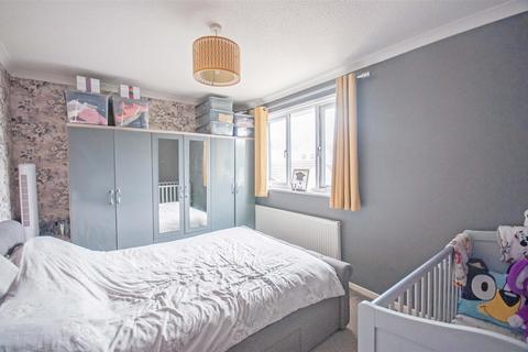 12 Pocklington Close, Chelmer Village, Chelmsford, CM2 6SQ