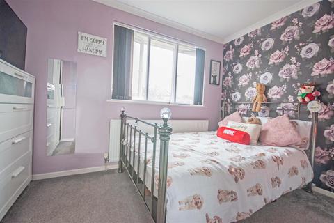 12 Pocklington Close, Chelmer Village, Chelmsford, CM2 6SQ