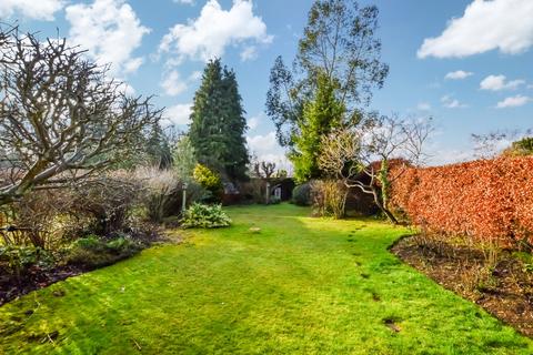 Hythe Coldharbour Road, Woking, GU22 8SP