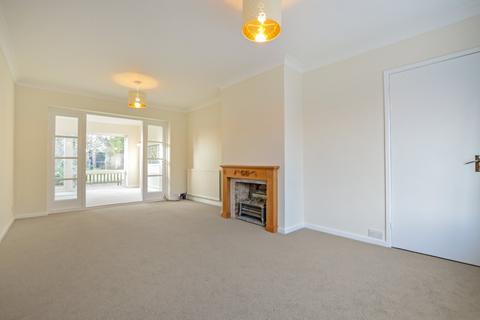 Hythe Coldharbour Road, Woking, GU22 8SP