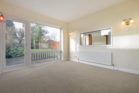 Hythe Coldharbour Road, Woking, GU22 8SP