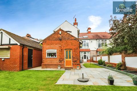 4 bedroom semi-detached house for sale, Park Drive, Grimsby DN32