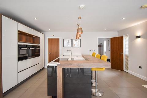 5 bedroom semi-detached house to rent, Alfred Close, Cambridge, CB1