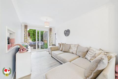 3 bedroom semi-detached house for sale, Stonechat Avenue, Abbeydale, Gloucester, GL4