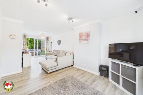 3 bedroom semi-detached house for sale, Stonechat Avenue, Abbeydale, Gloucester, GL4