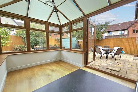 4 bedroom detached house for sale, Berkeley Close, Hucclecote, Gloucester
