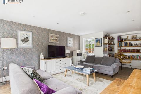 undefined, Coulsdon CR5