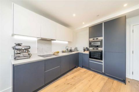 2 bedroom flat for sale, West Parkside, London SE10