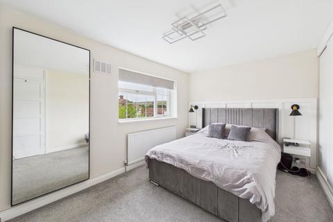 undefined, Cinderhill Grove, Gedling, Nottingham