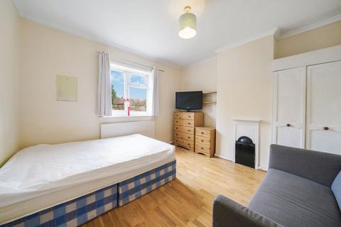 2 bedroom terraced house for sale, Bankfoot Road, Bromley, BR1