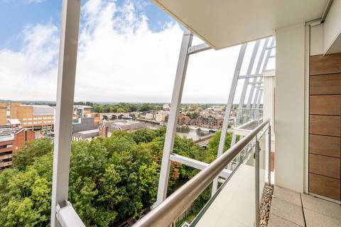 2 bedroom flat for sale, Henry Macaulay Avenue, Kingston, Kingston Upon Thames, KT2