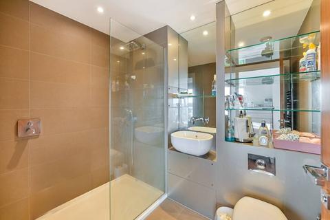 2 bedroom flat for sale, Henry Macaulay Avenue, Kingston, Kingston Upon Thames, KT2