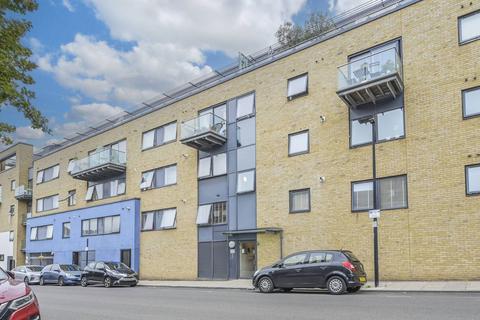 Ferry Street, Isle Of Dogs, London, E14