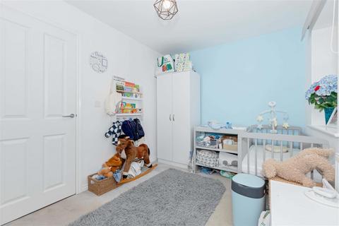 5 Iris Close, Worthing, BN13 3WU