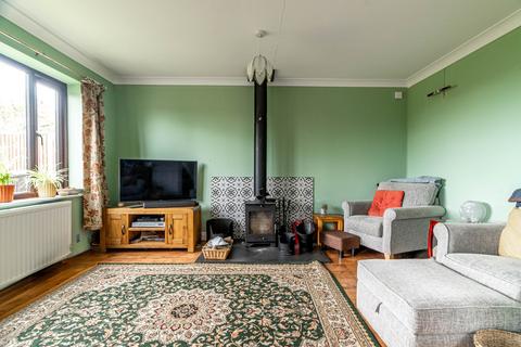 undefined, Five Oaks, Luton LU1