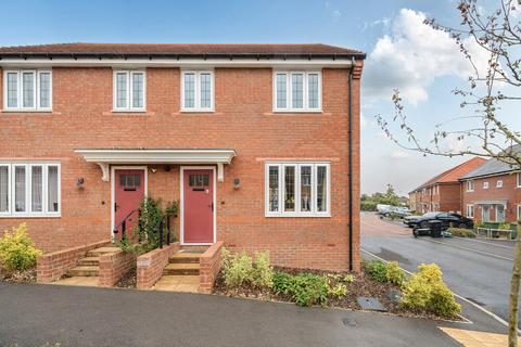 Luckett Close, Faringdon, Oxfordshire, SN7
