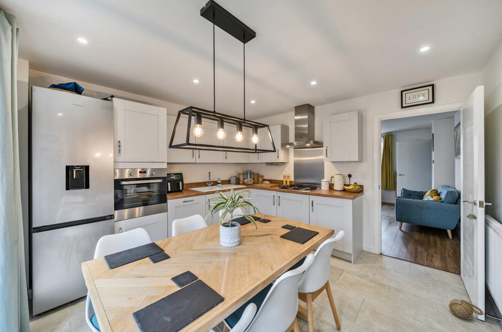 Kitchen/Dining Room